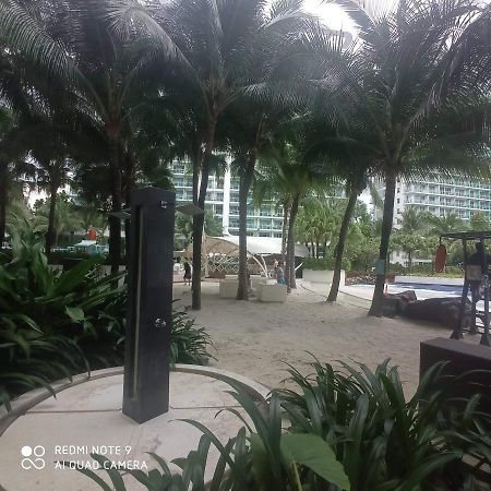 Azure Urban Resort Maui Tower Manila Exteriör bild