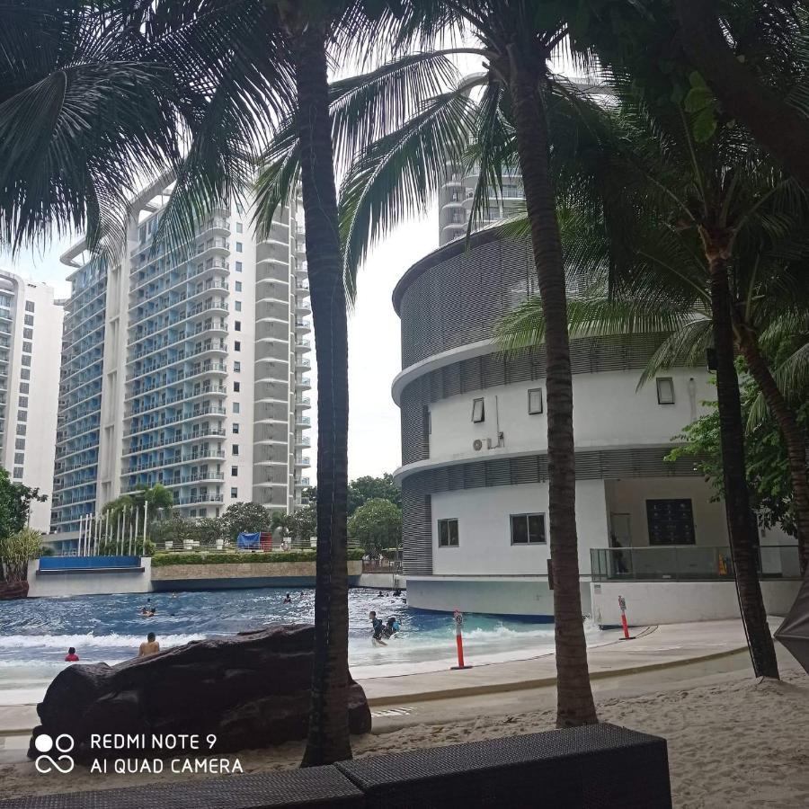 Azure Urban Resort Maui Tower Manila Exteriör bild
